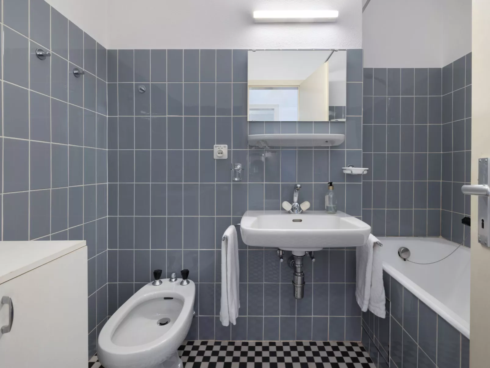 Marigny Dent-Blanche 25-Inside