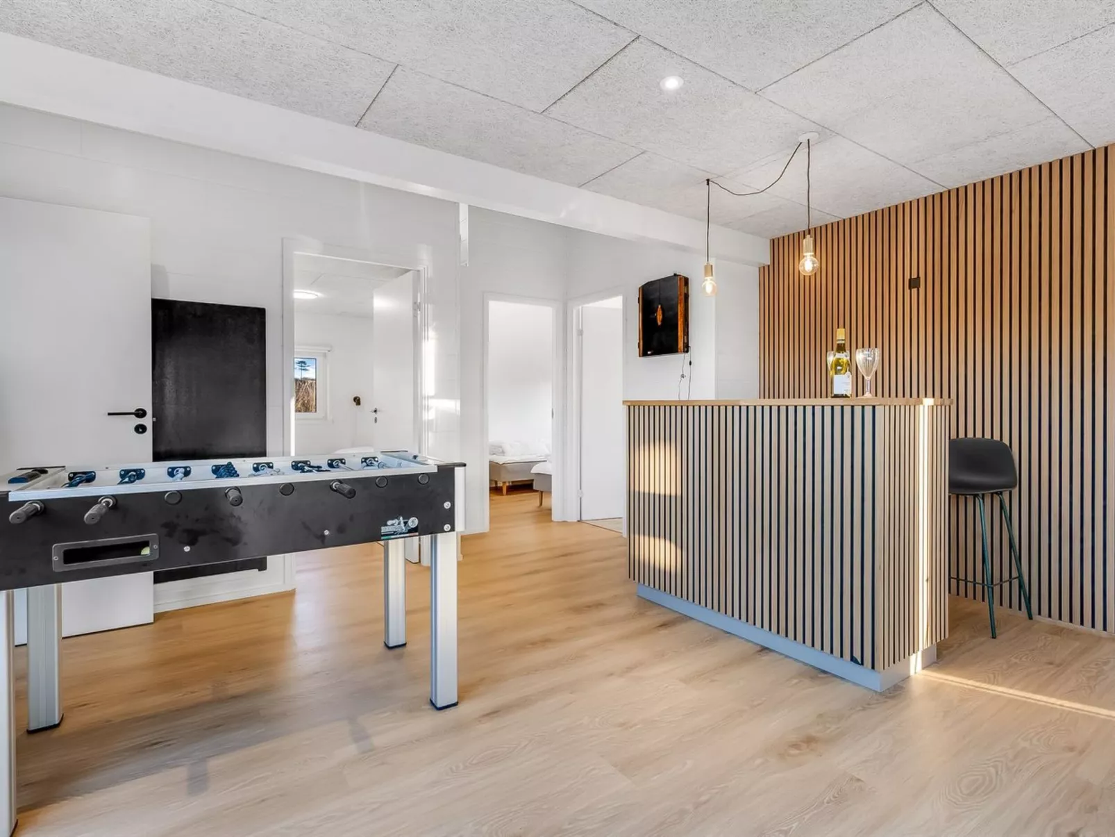 "Hana" - 800m from the sea-Inside