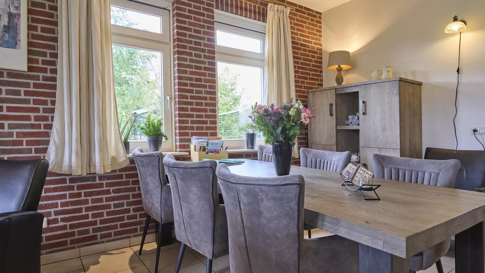 T Achterhoes-Dining room