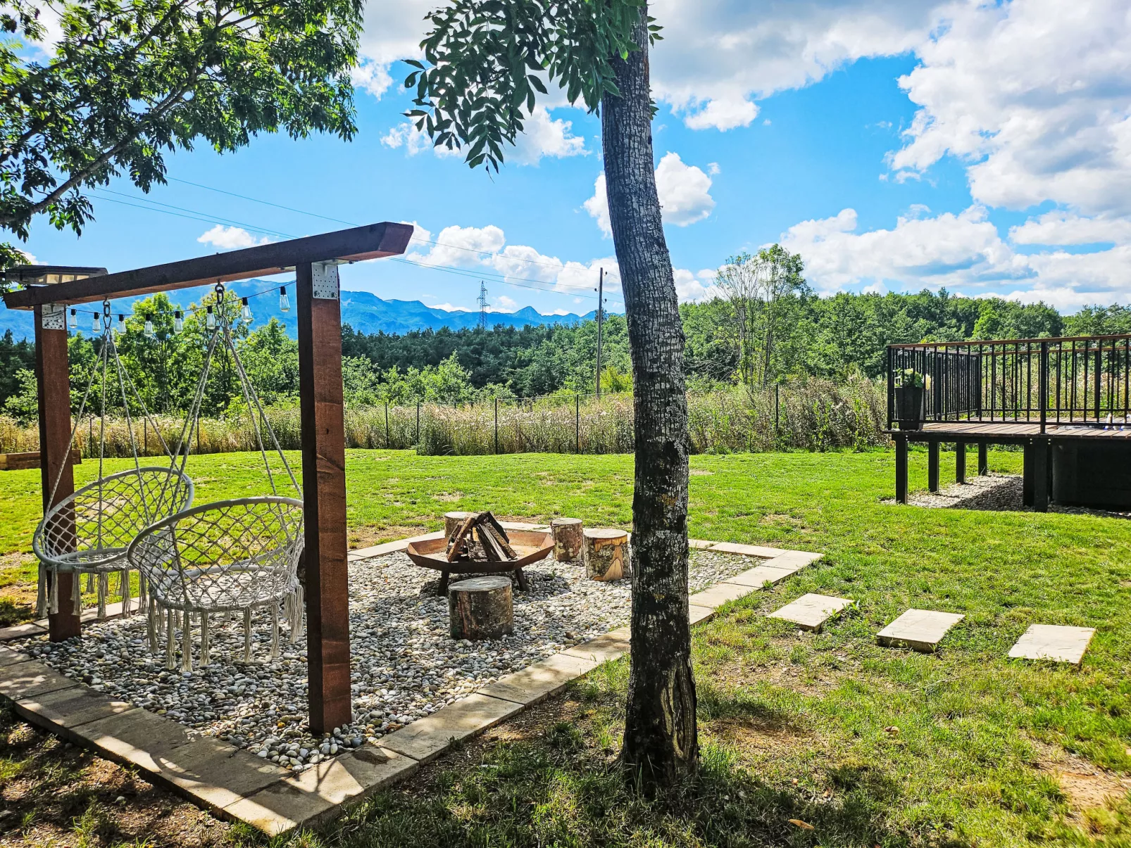 Tomina Koliba Lika-Dehors