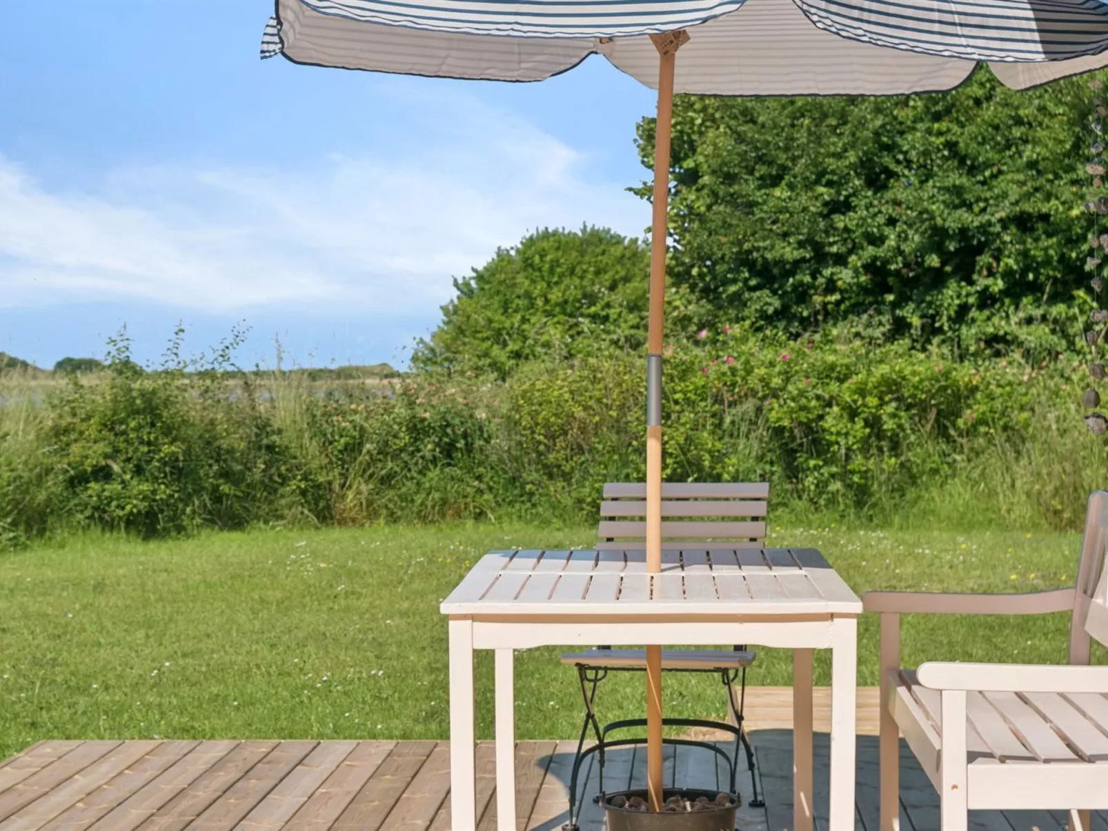 "Dufa" - 200m to the fjord-Outside