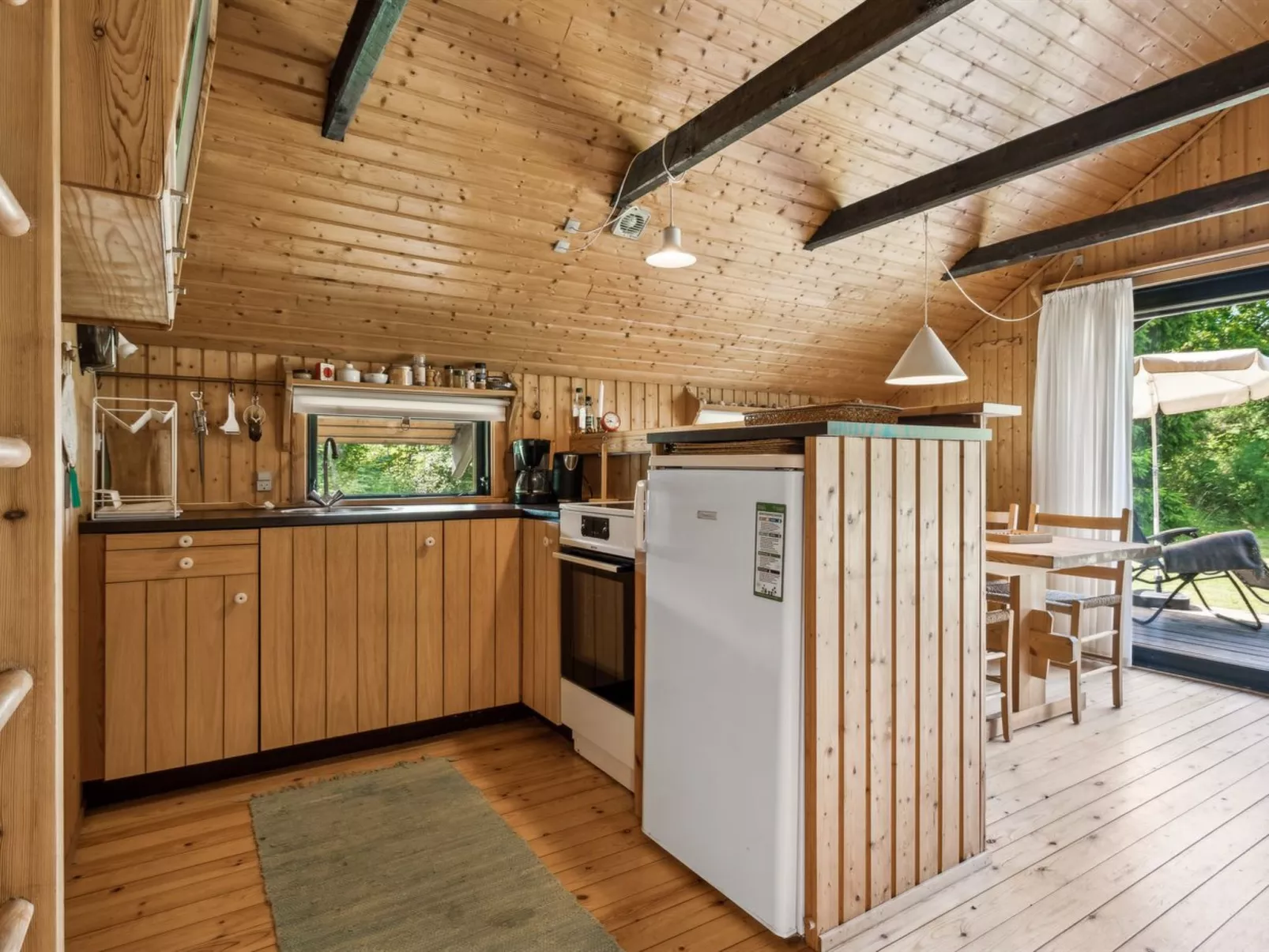 "Urban" - 140m from the sea-Inside