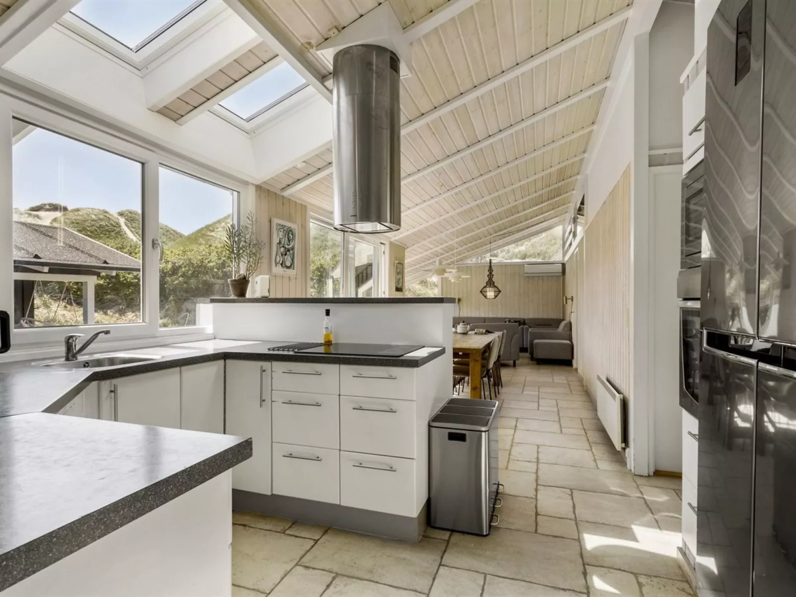 "Erma" - 125m from the sea-Inside