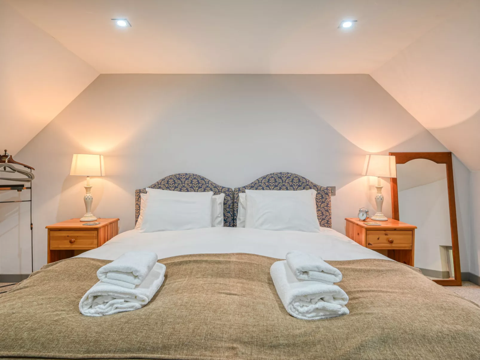 Loch Ness Granary-Dedans