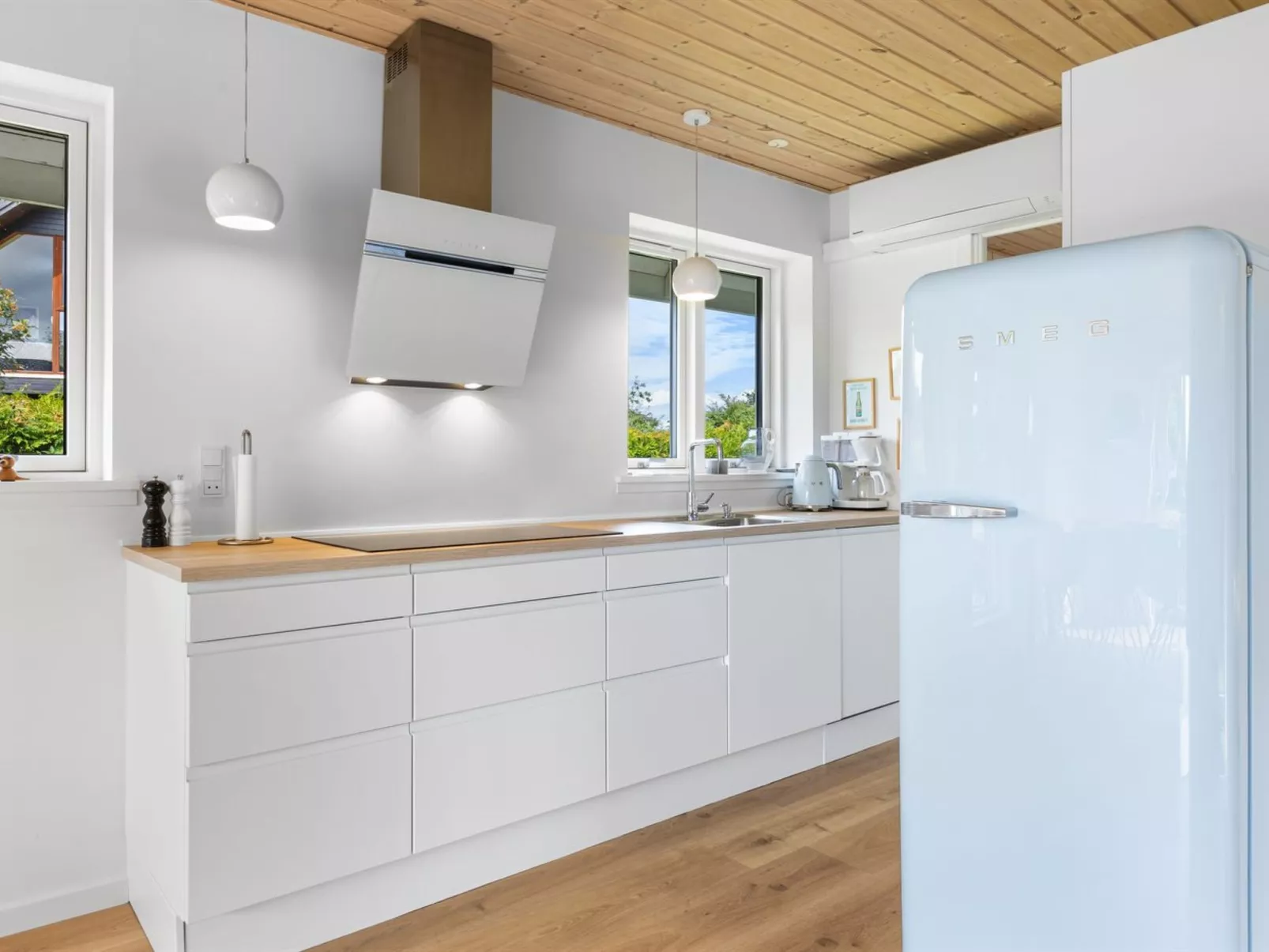 "Næwe" - 100m from the sea-Inside