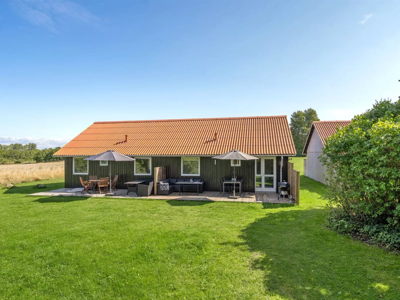 "Arise" - 700m from the sea-Draußen