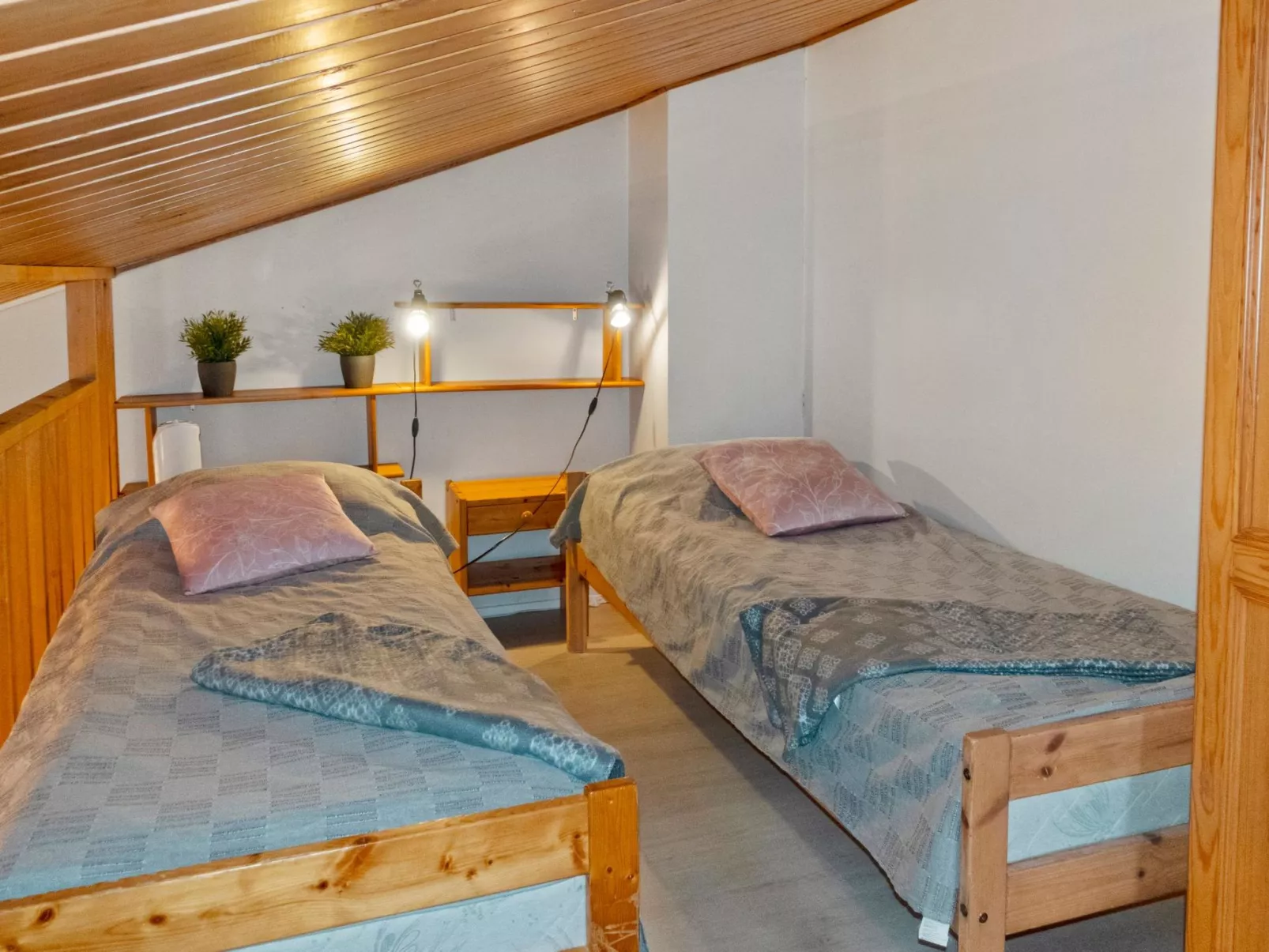 Riekonraito a1-Inside