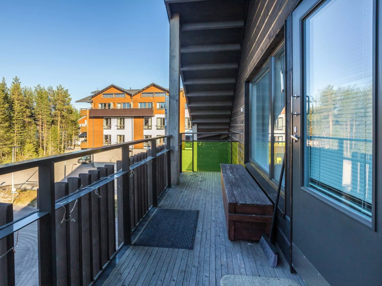 Levin stara c 15-Drinnen