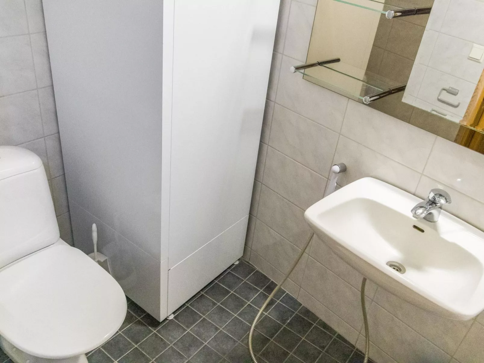 Aslakin helmi b-Drinnen