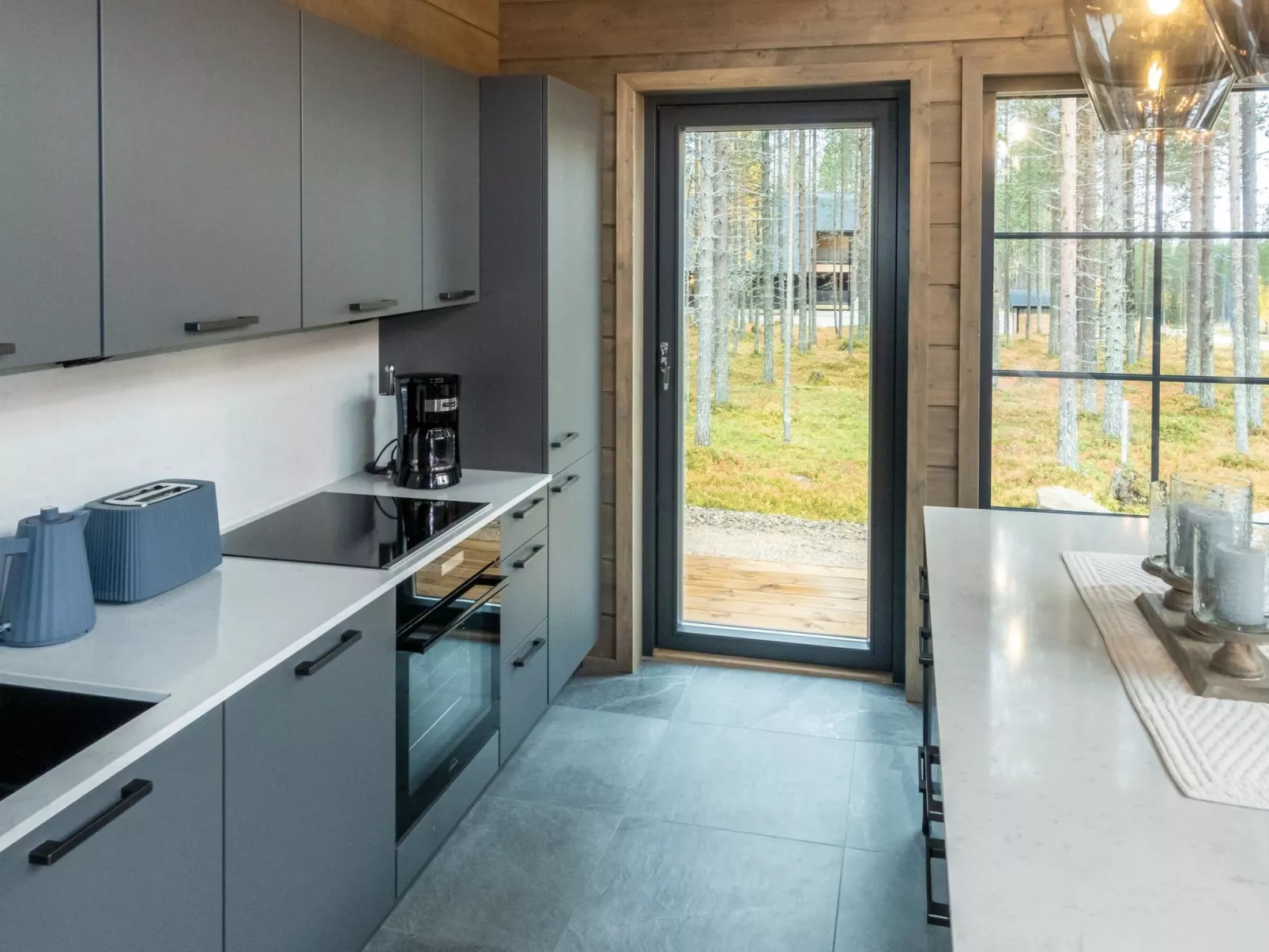 Willa levi west b-Dedans