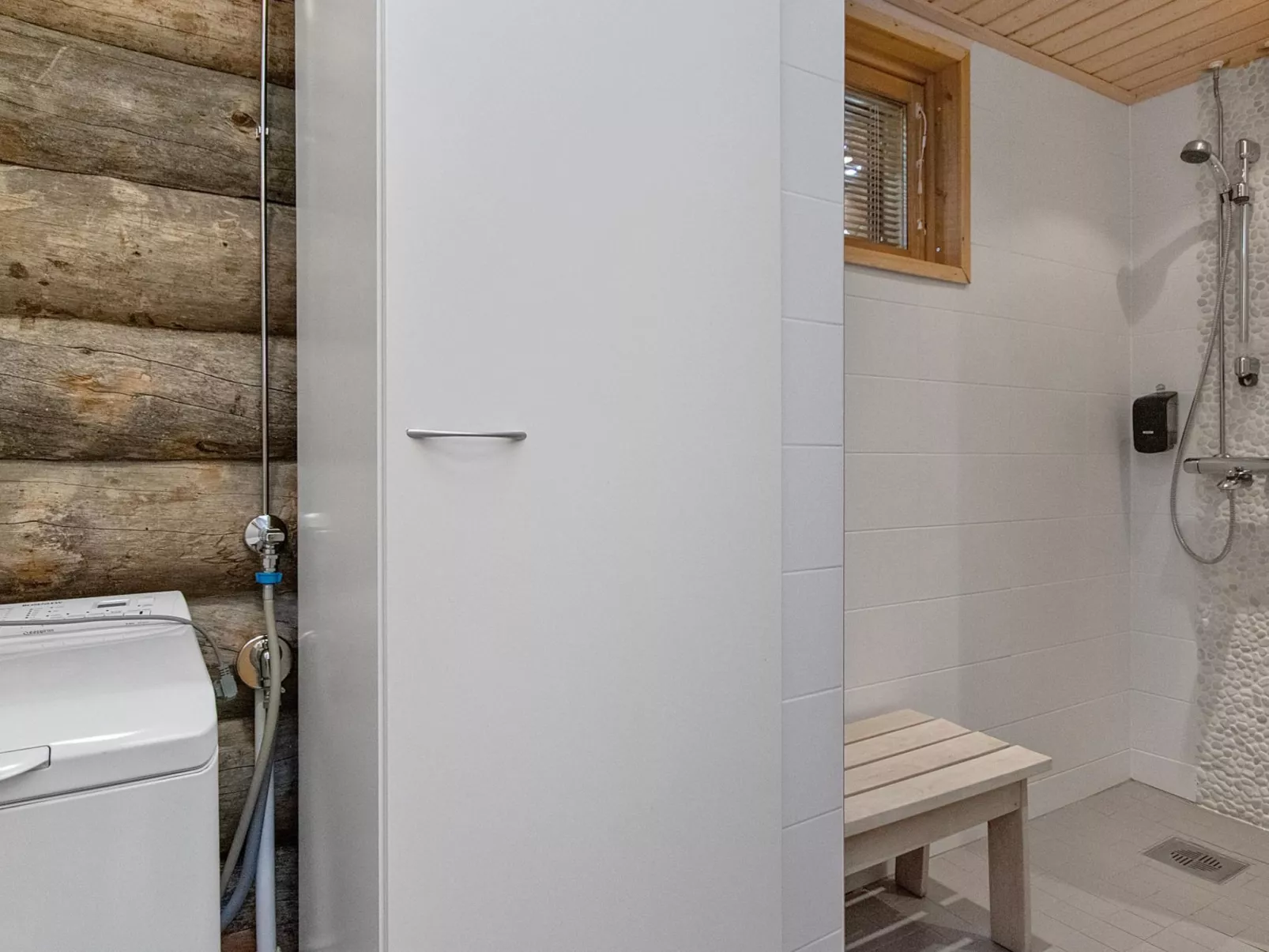 Nilikuru c 6-Drinnen