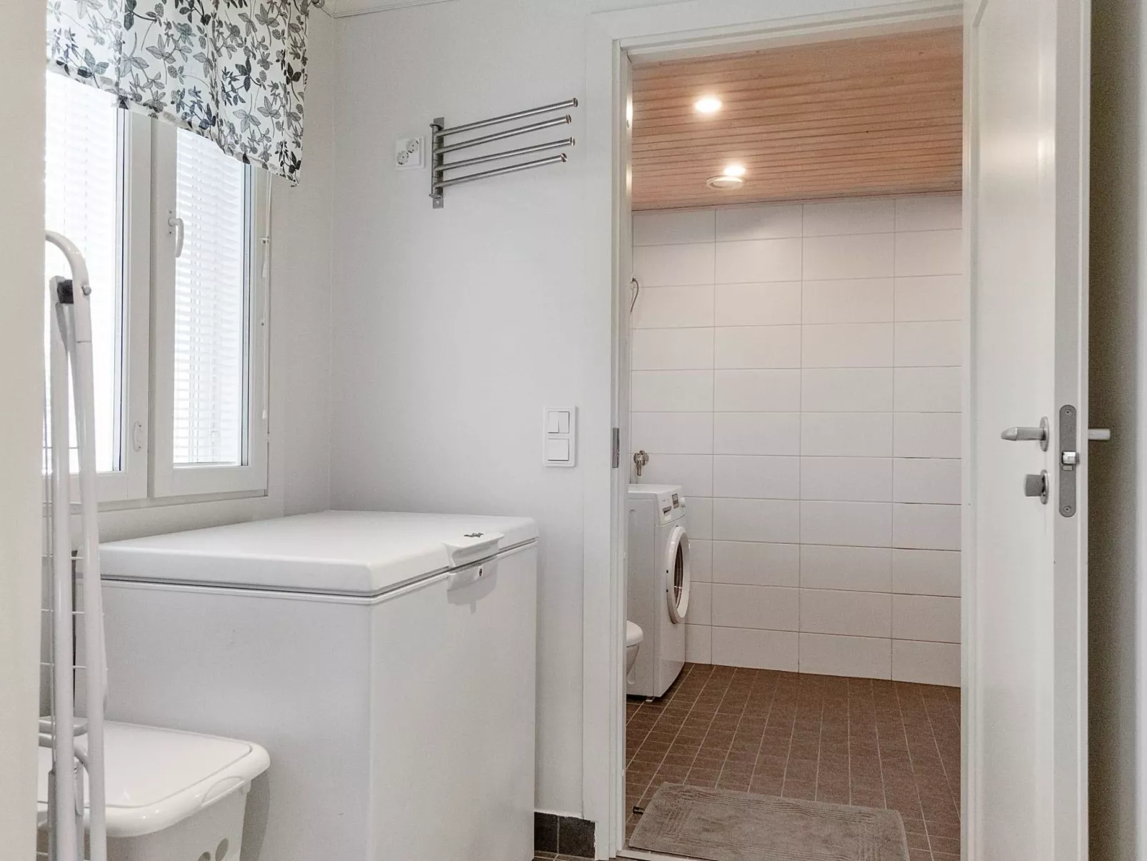 Mökki tenolla-Drinnen