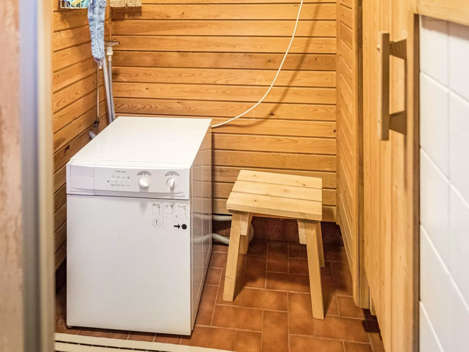 Ylläsnäkyy 7 / karkelo-Inside