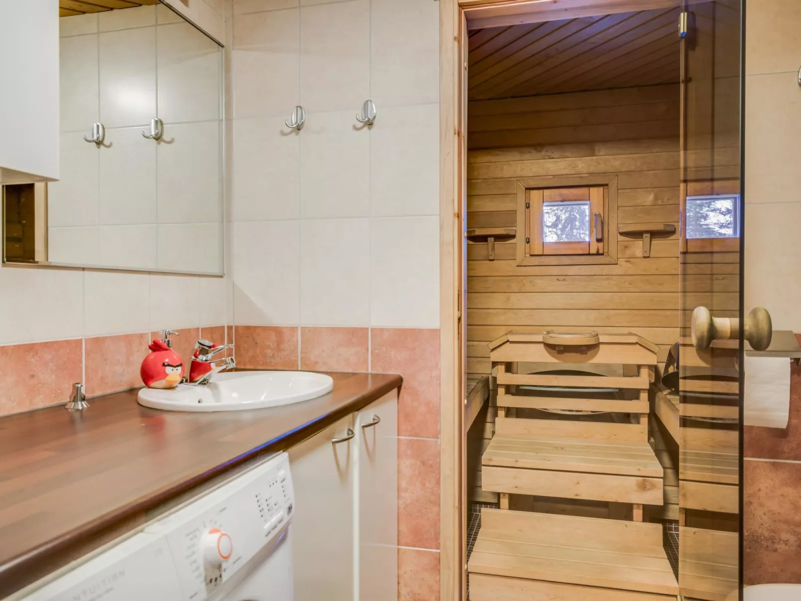 Neljä vuodenaikaa a1/karpalo-Drinnen