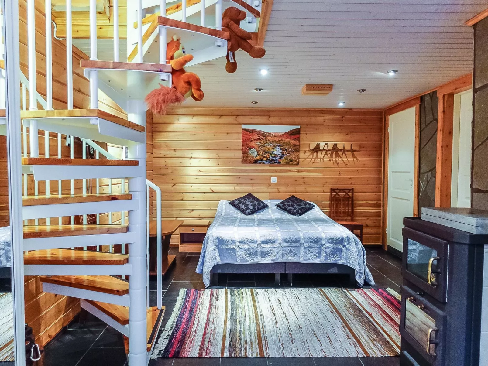 Ylikyrön mökki-Inside