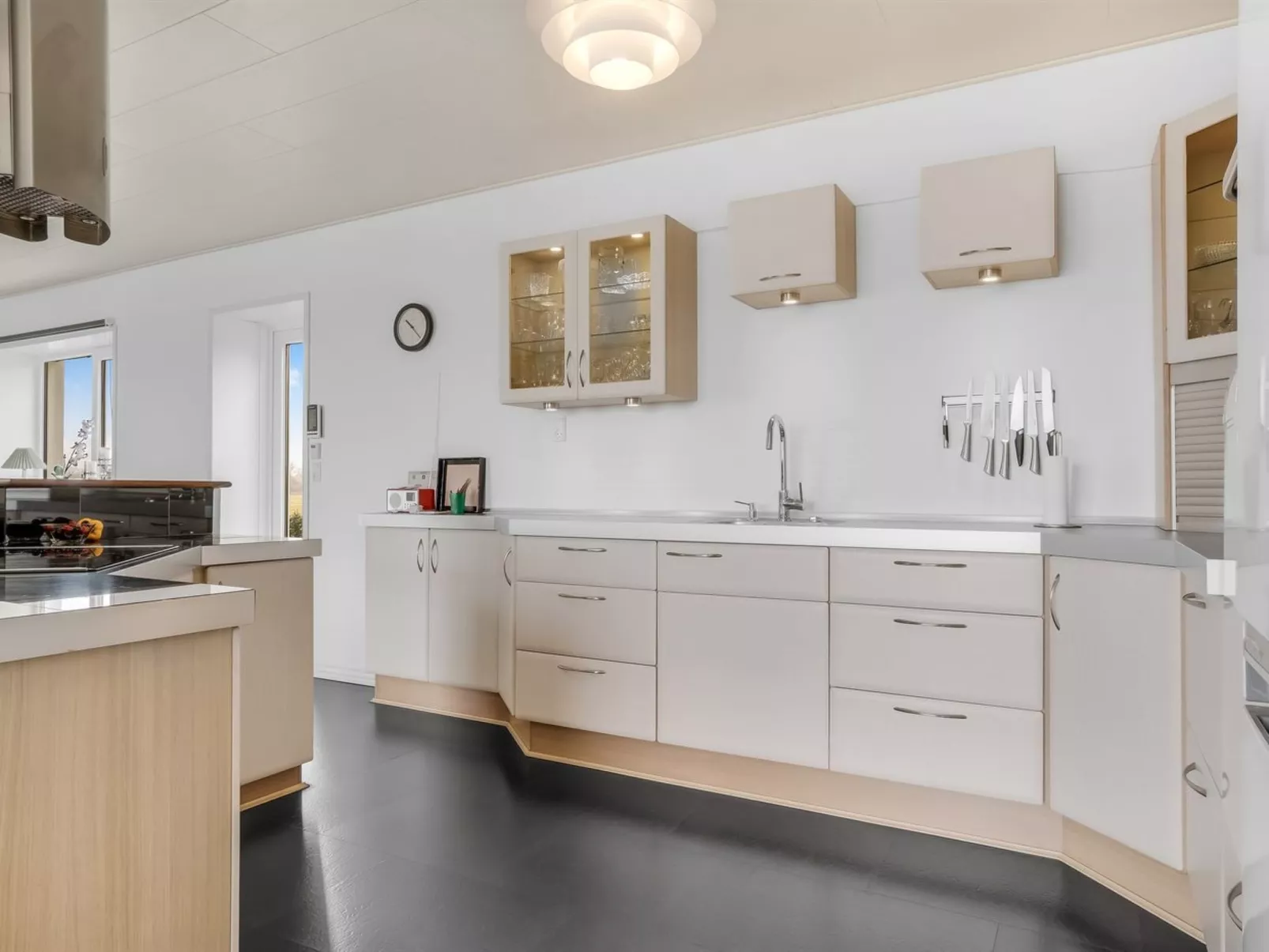 "Kora" - 2km from the sea-Drinnen