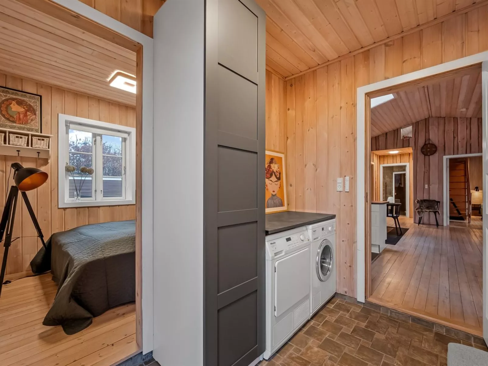 "Gunwald" - 1km to the fjord-Drinnen