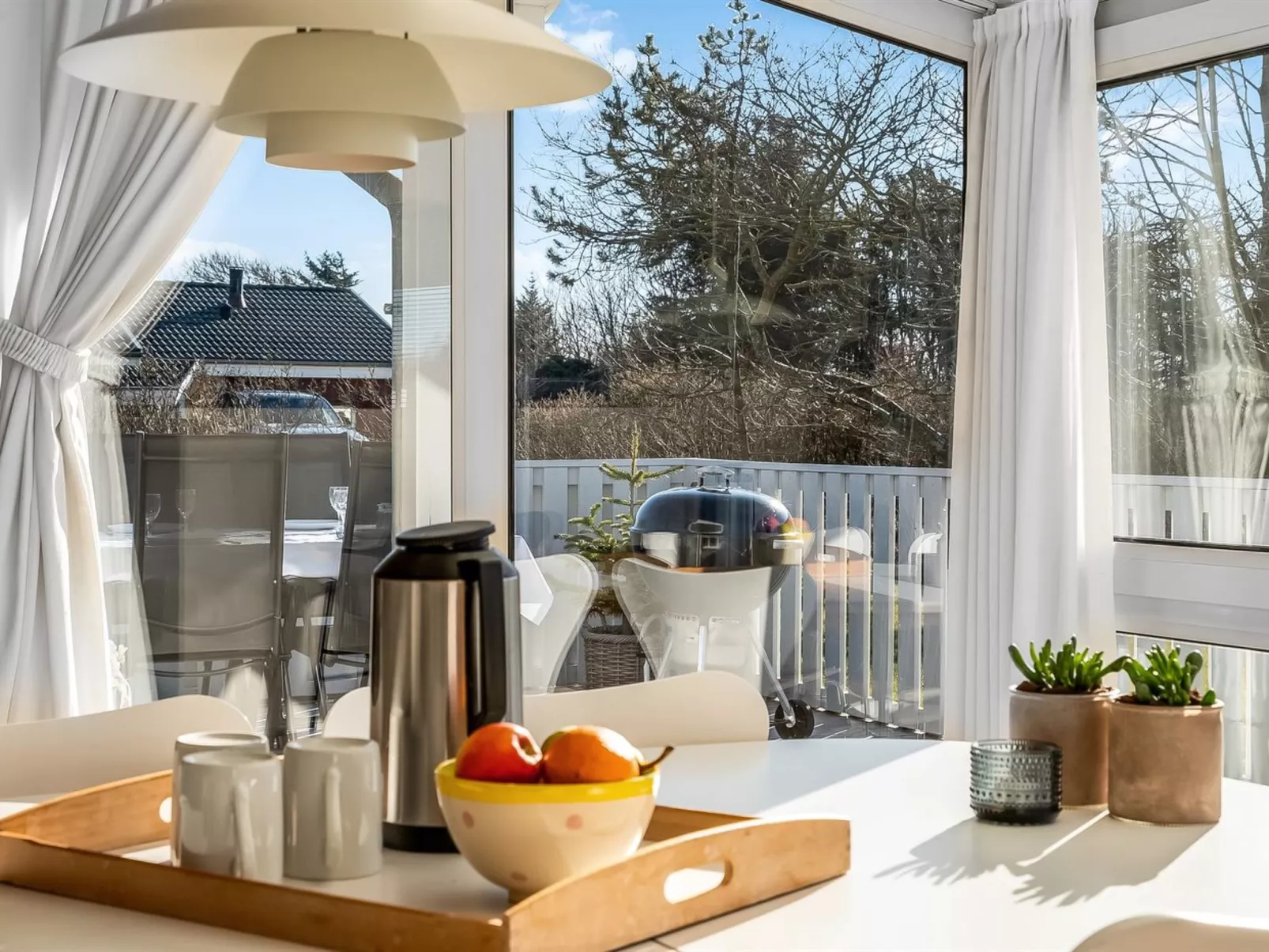 "Henri" - 1.2km from the sea-Inside