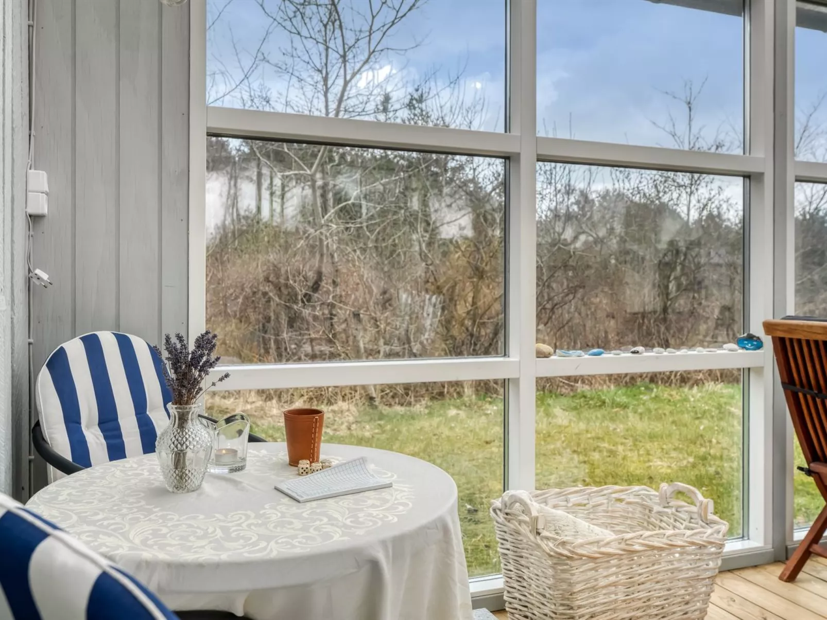 "Hælf" - 600m from the sea-Inside