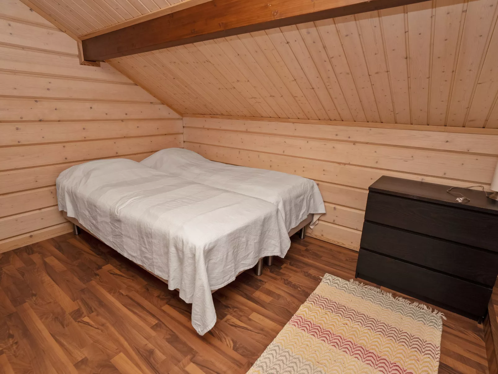 Vuosselin kataja 5-Dedans