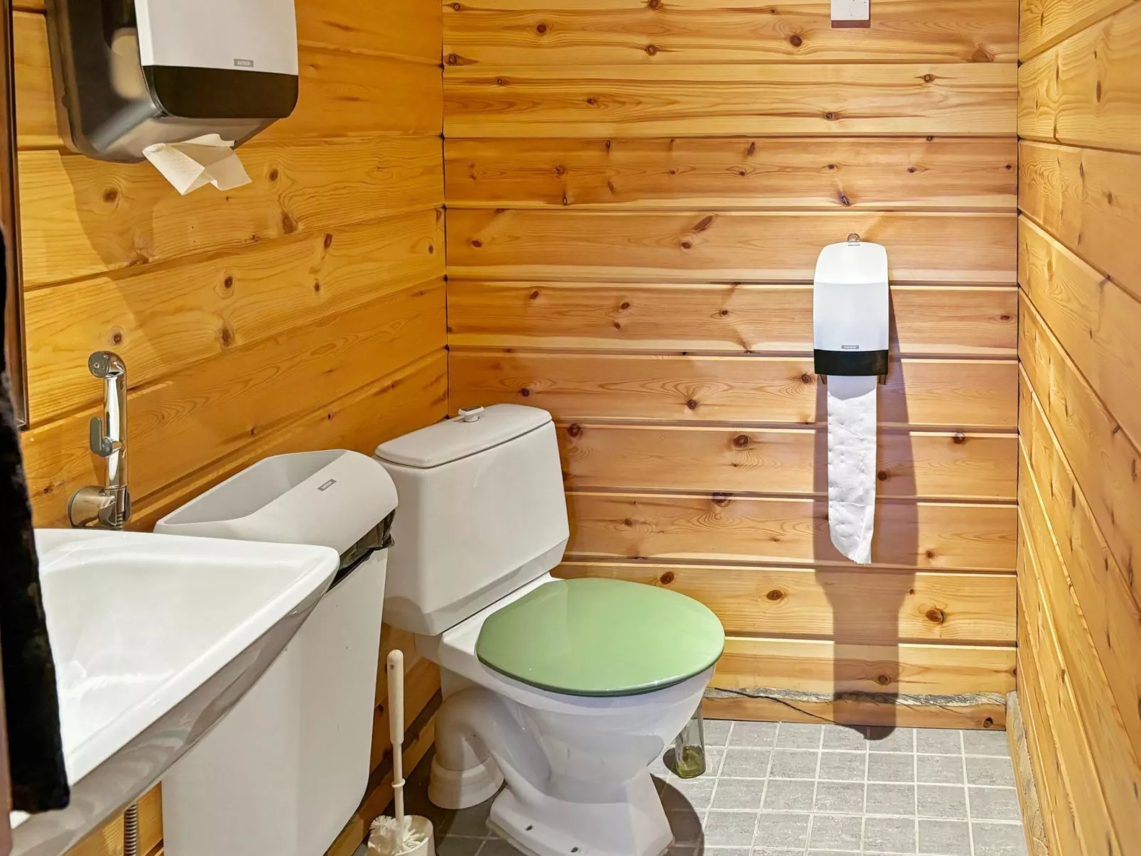 Domnan pirtti-Inside