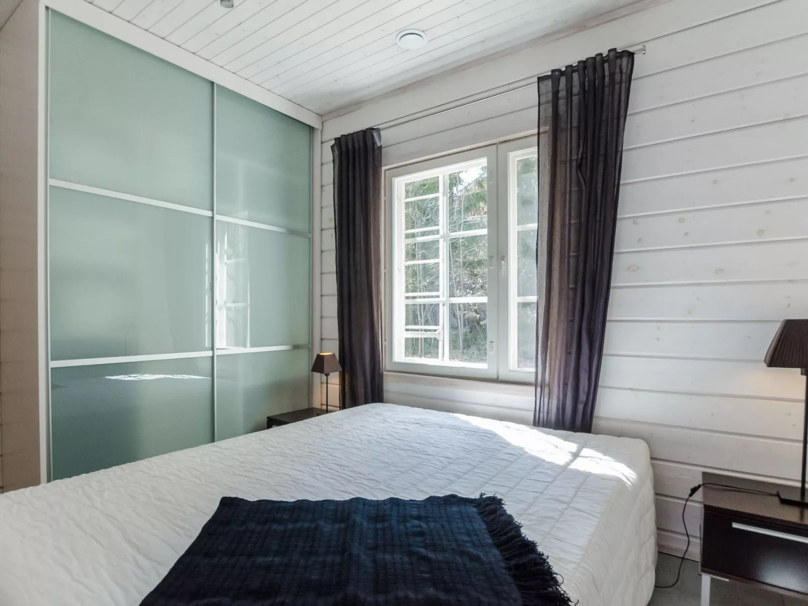 Kolin helmi 2-Dedans