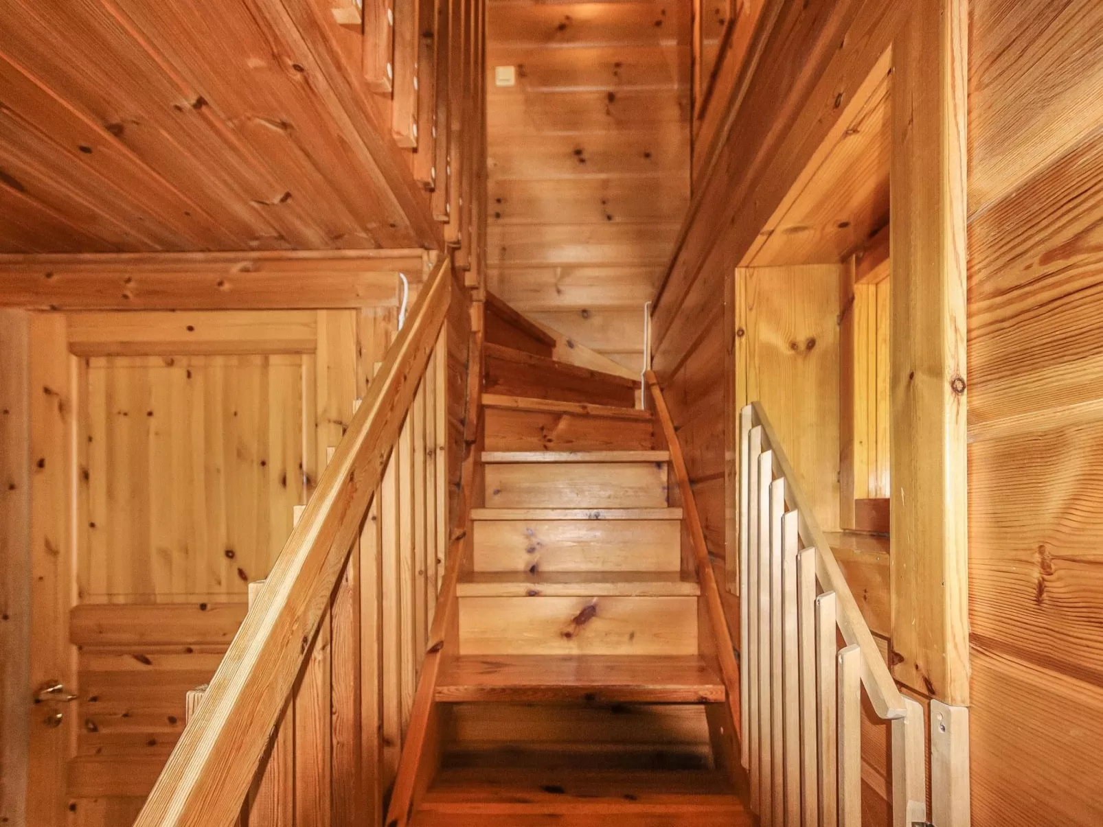 Erätuli 2 paritalo-Dedans