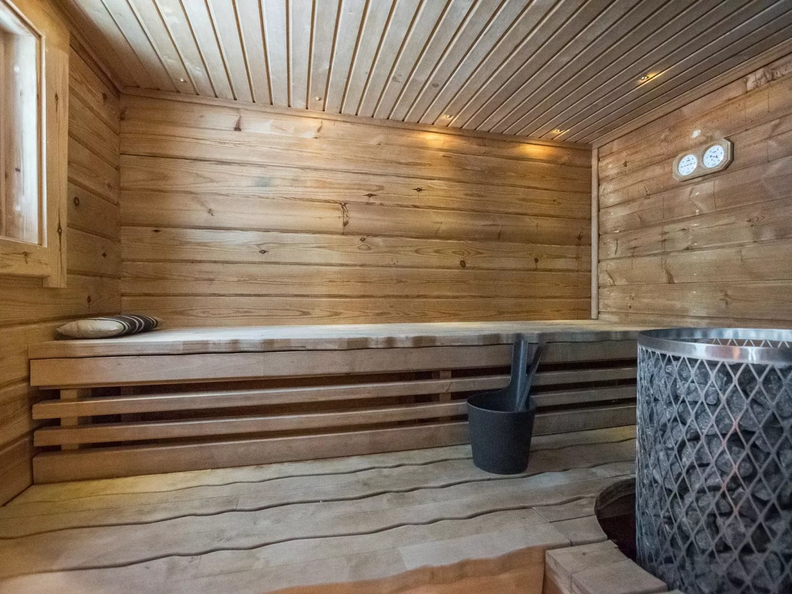 Uulanlinna b, paritalo-Dedans