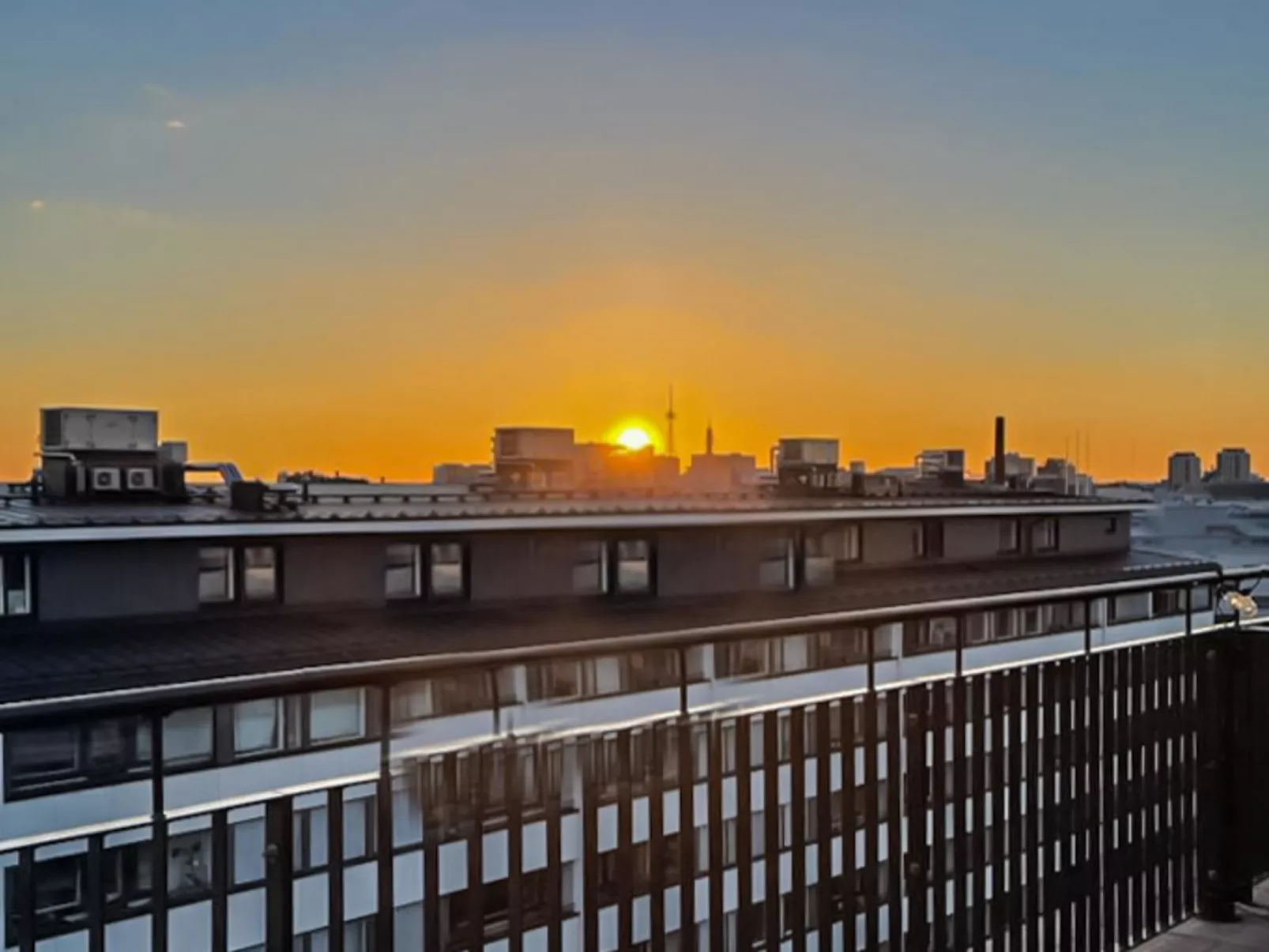 Helsinki rooftop-Dedans