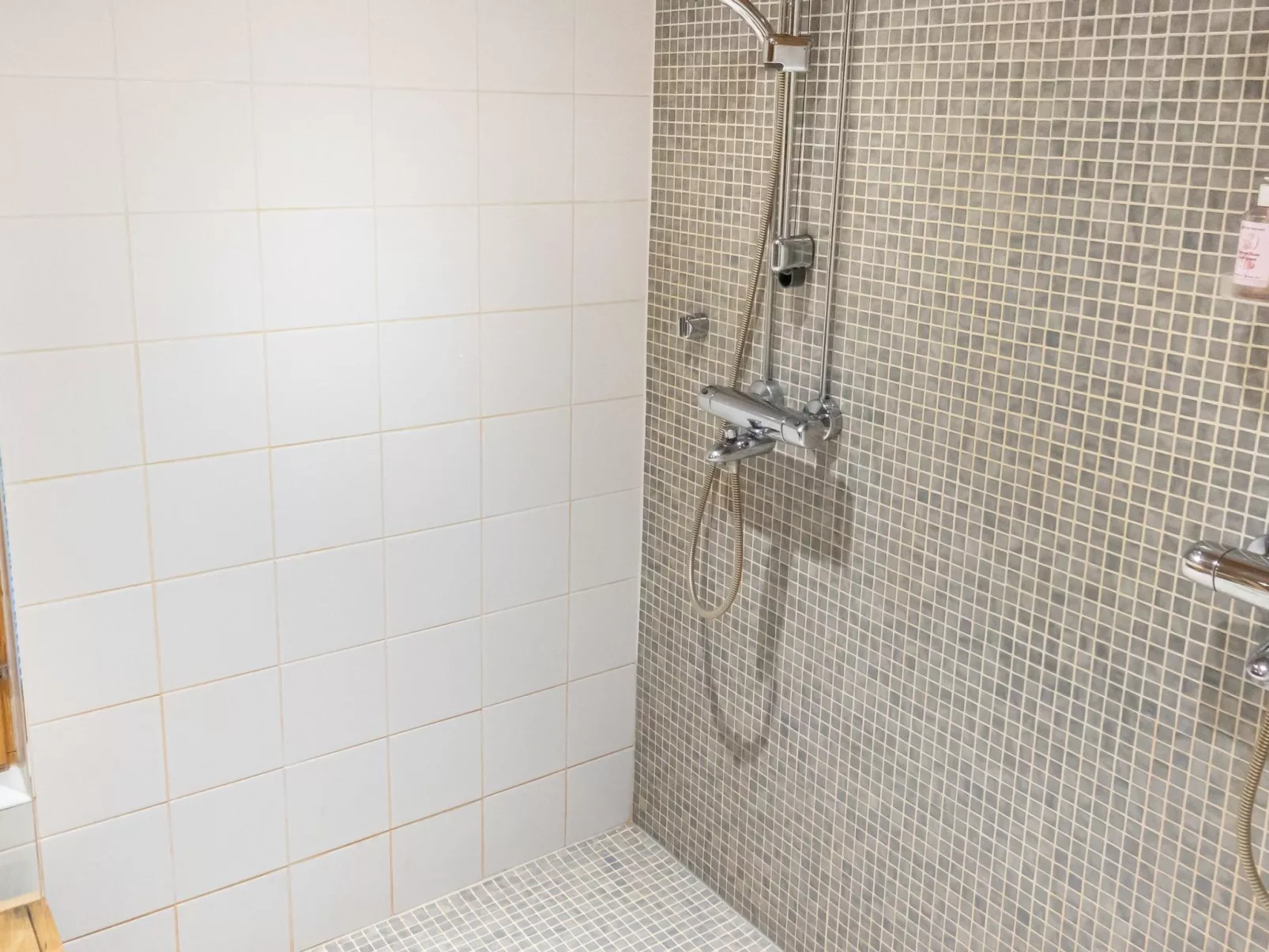 Sallan lumous a-Dedans