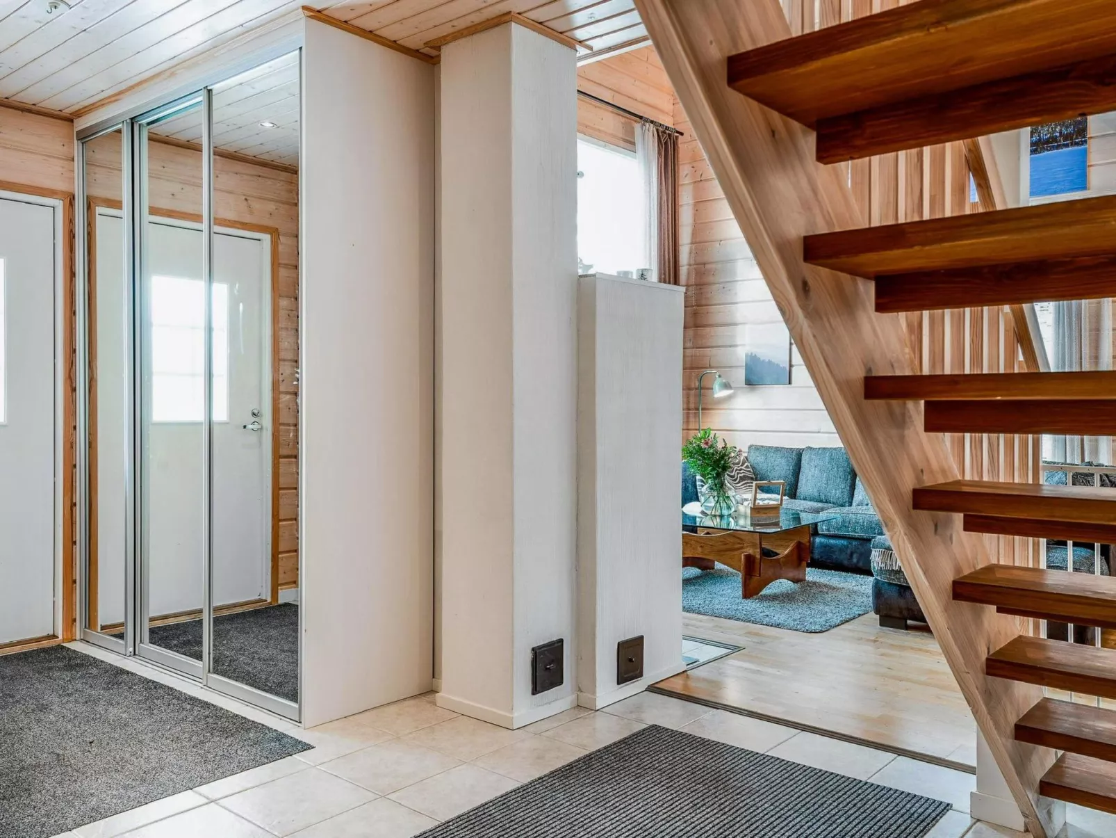 Rukan tunturituuli-Dedans