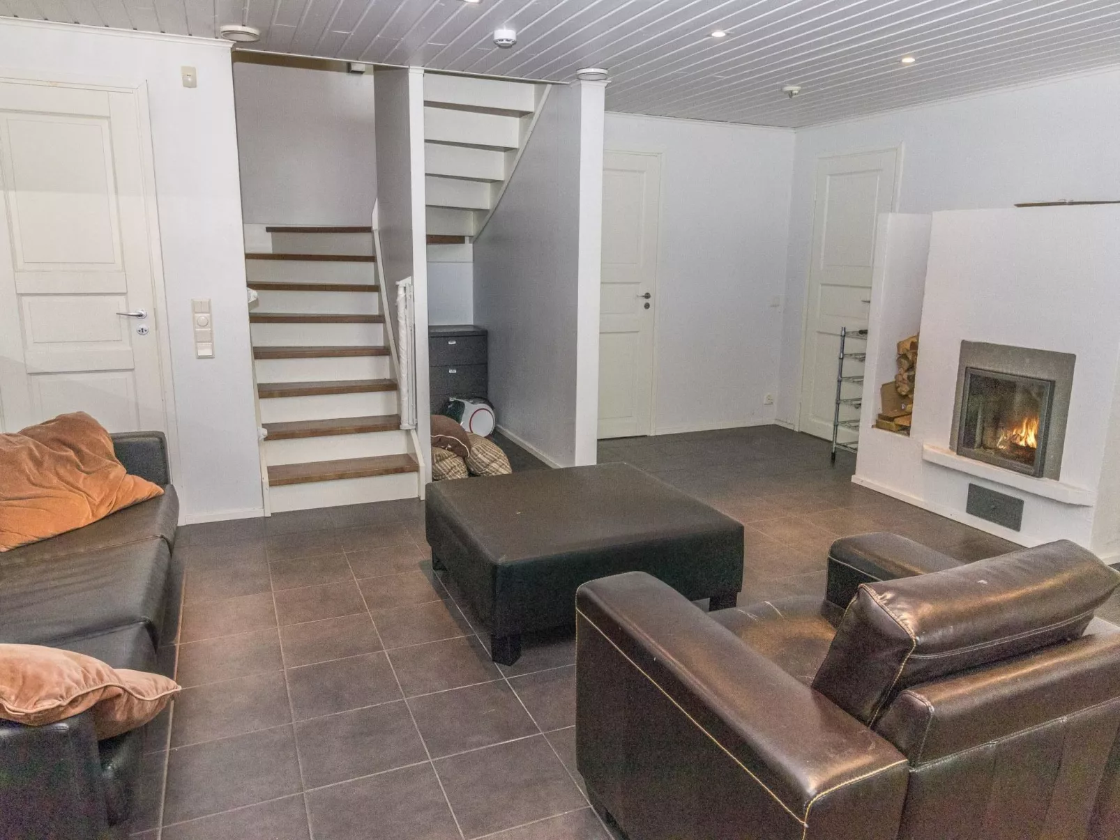 Villa sjövik-Drinnen