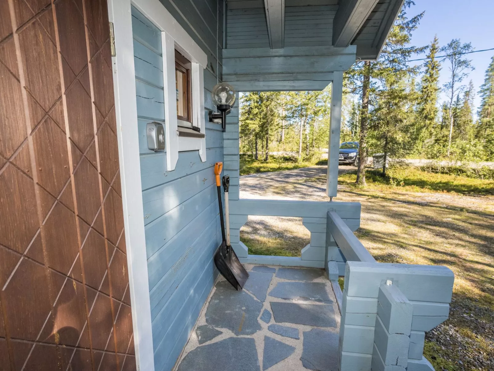 Uolevintie 39a-Dedans