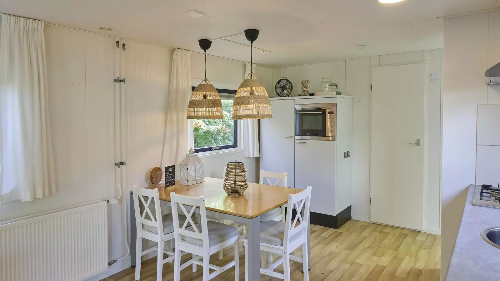 Chalet Sea Birds-Dining room