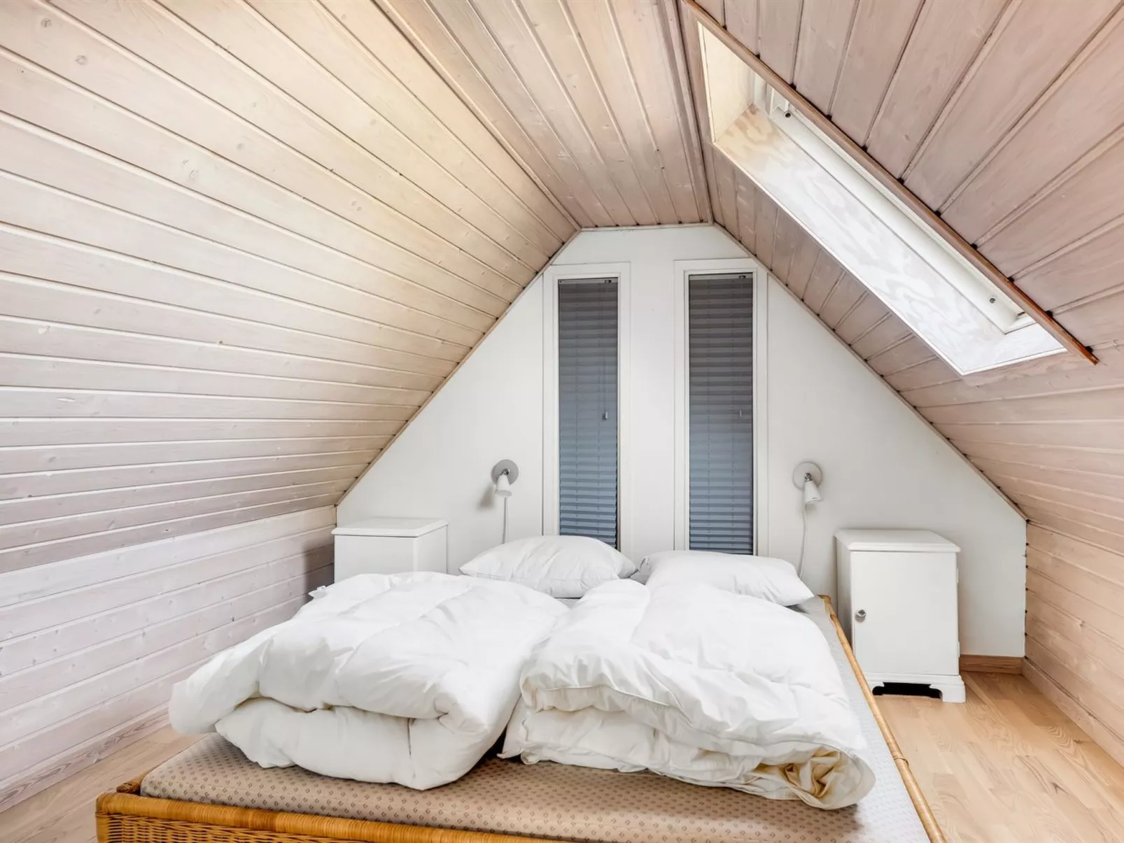 "Valentin" -  from the sea-Drinnen