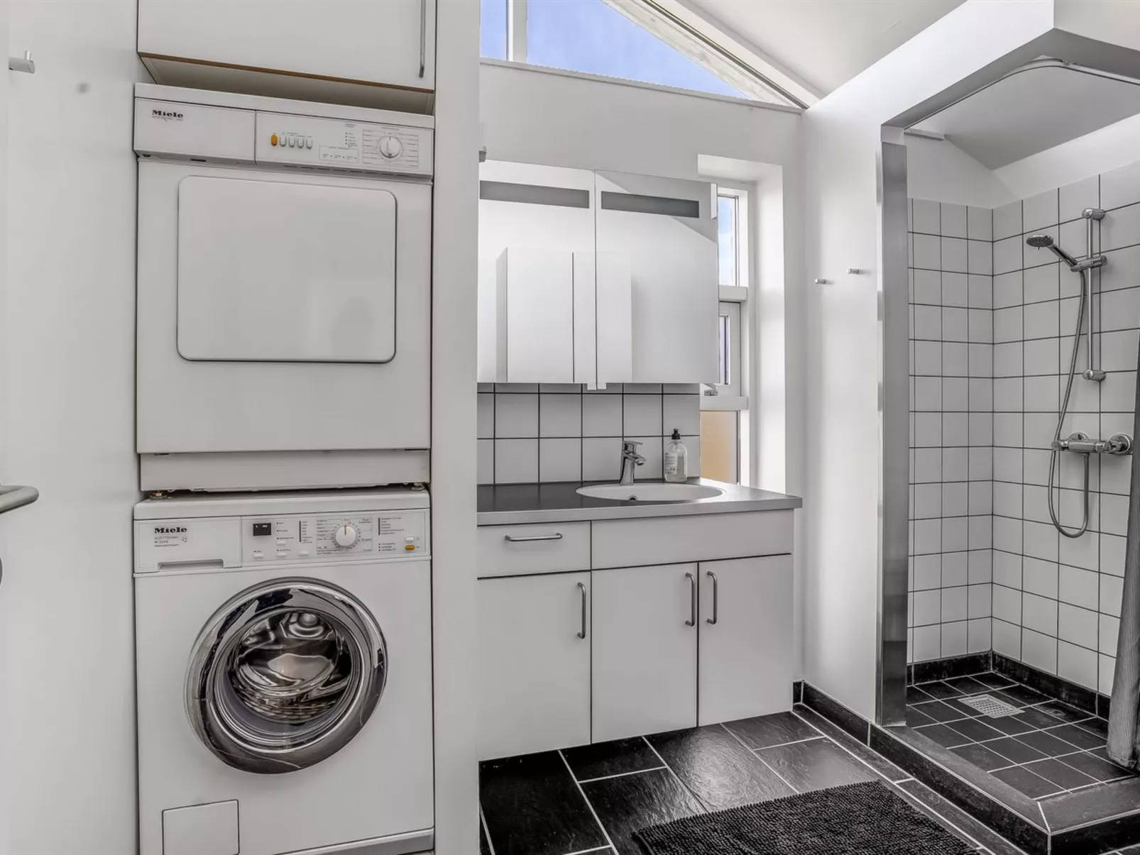 "Prohor" - 150m from the sea-Inside