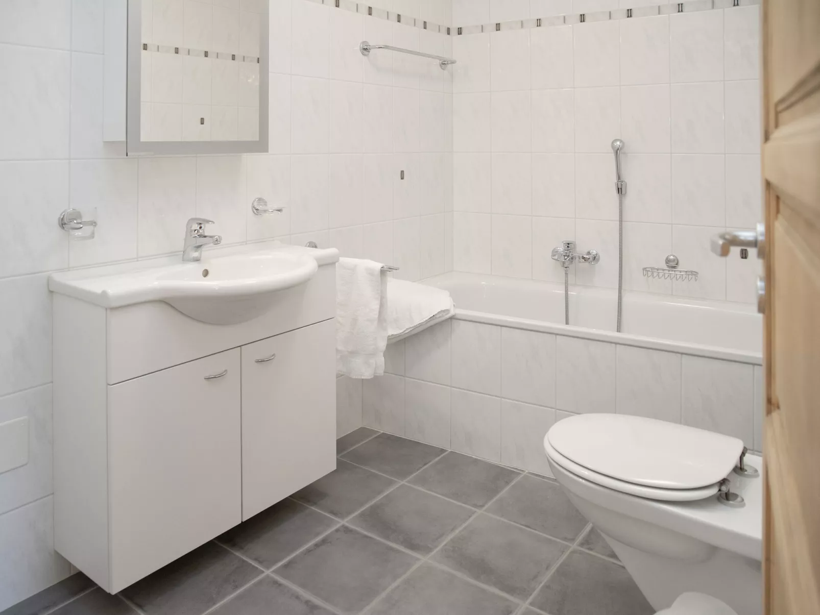 Les Combins 30-Inside