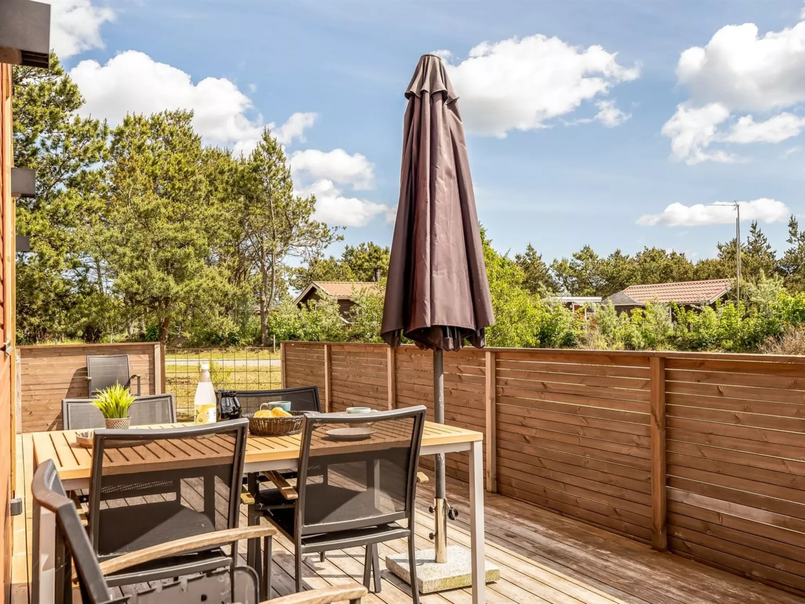 "Jerrik" - 200m from the sea-Dehors