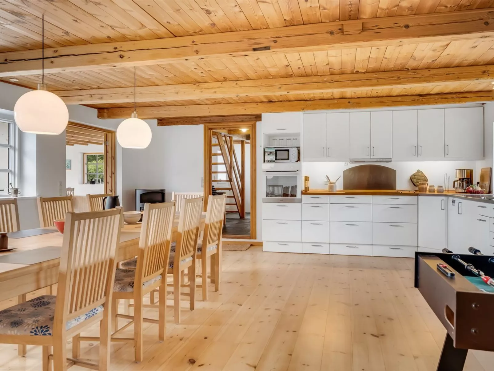 "Åsta" - 400m to the fjord-Inside