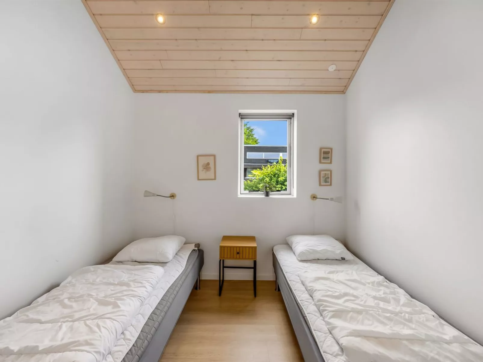 "Smilla" - 1.1km from the sea-Drinnen