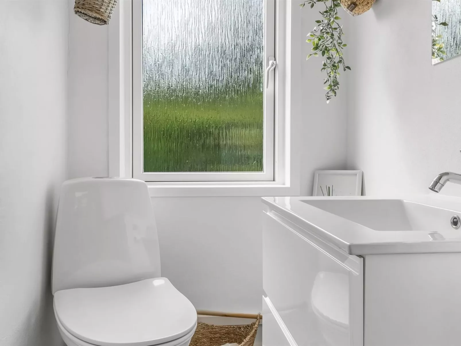 "Elske" -  from the sea-Inside