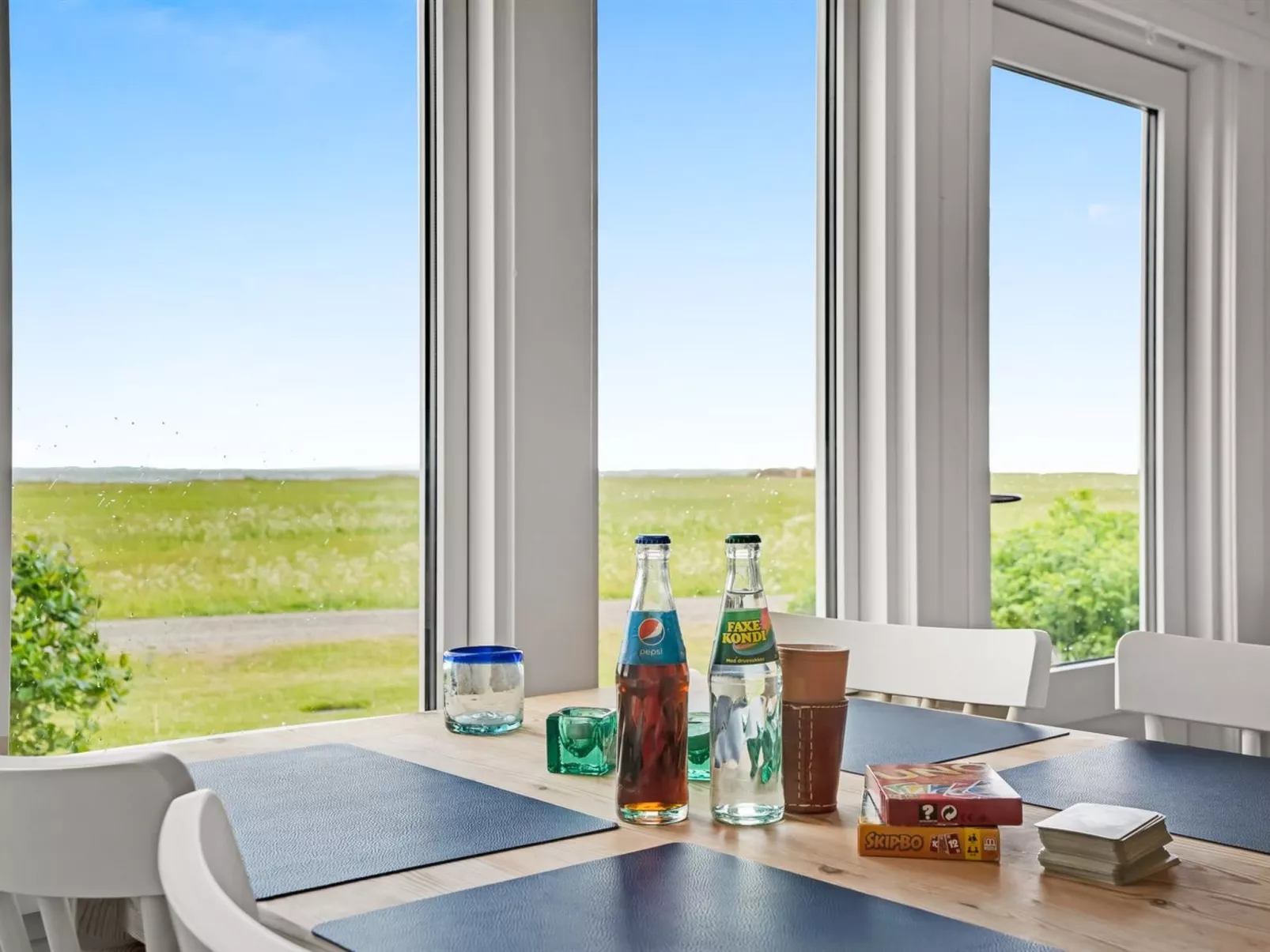 "Blia" - 120m to the fjord-Drinnen