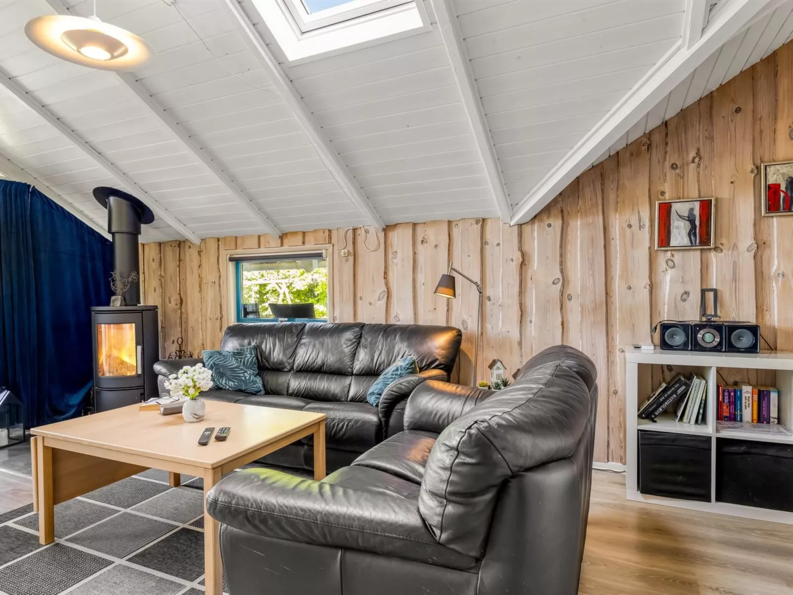 "Kai" - 400m from the sea-Drinnen