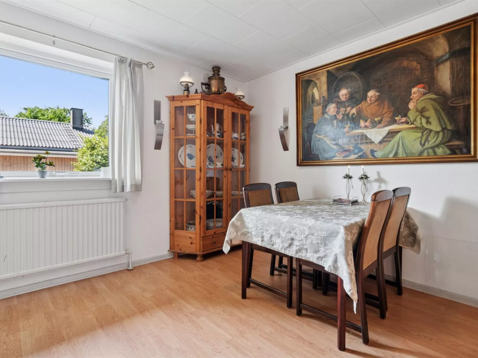 "Lacey" - 4km from the sea-Inside