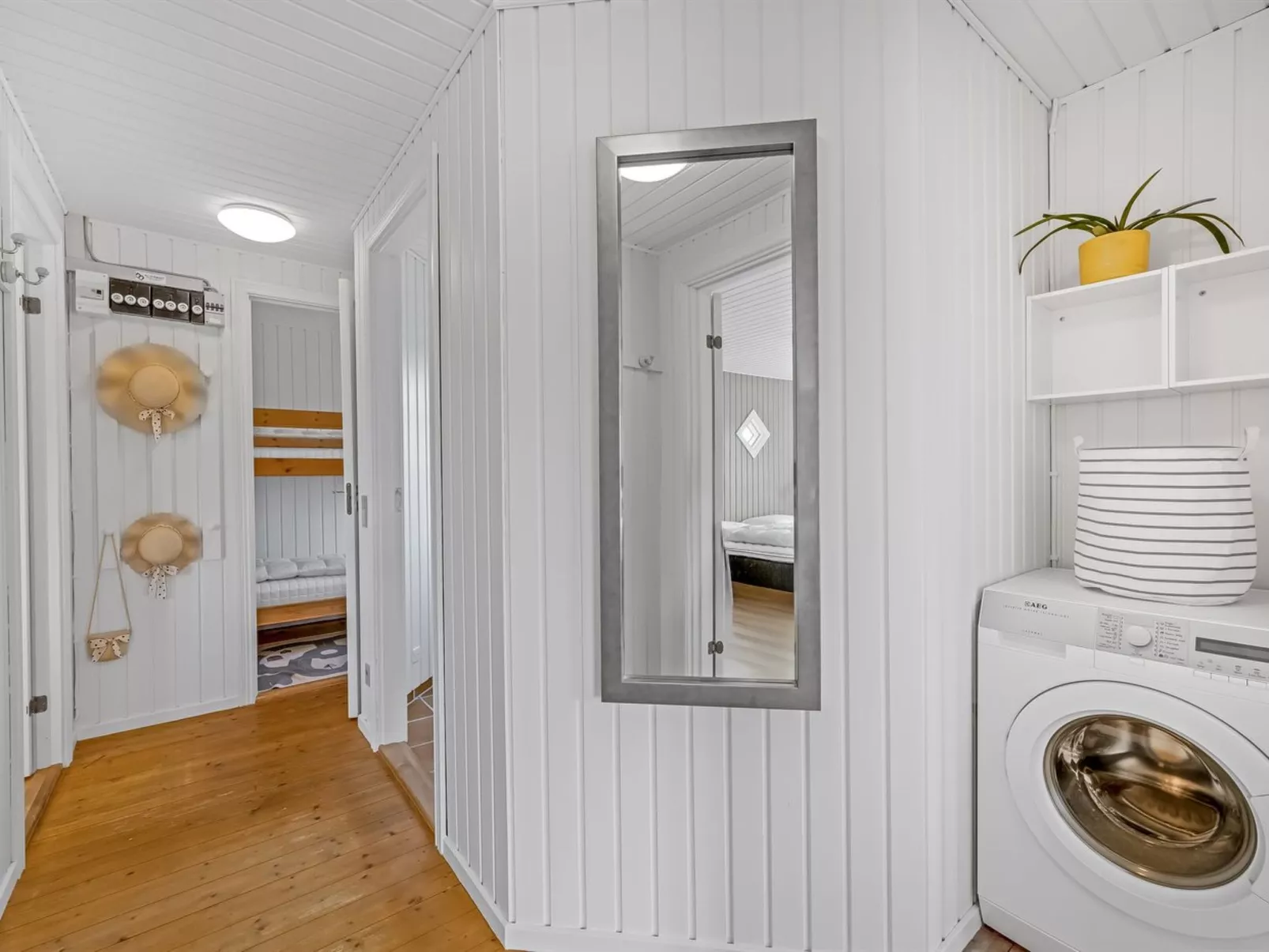 "Åse" -  from the sea-Dedans