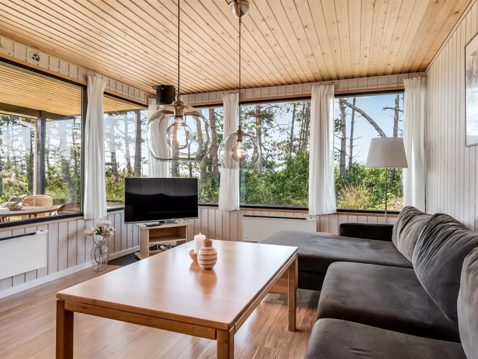 "Tatianna" - 100m from the sea-Drinnen