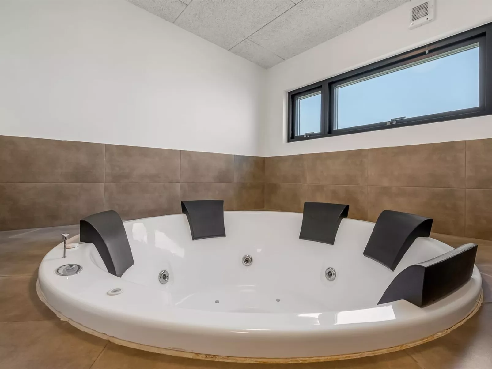 "Abbo" - 750m from the sea-Drinnen