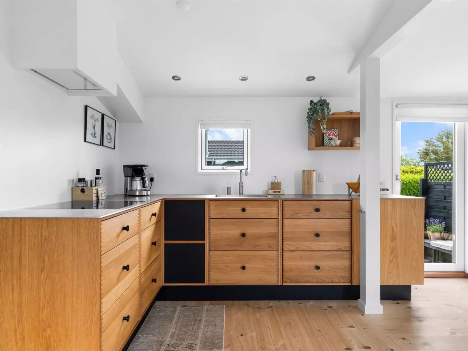 "Daya" - 75m from the sea-Drinnen