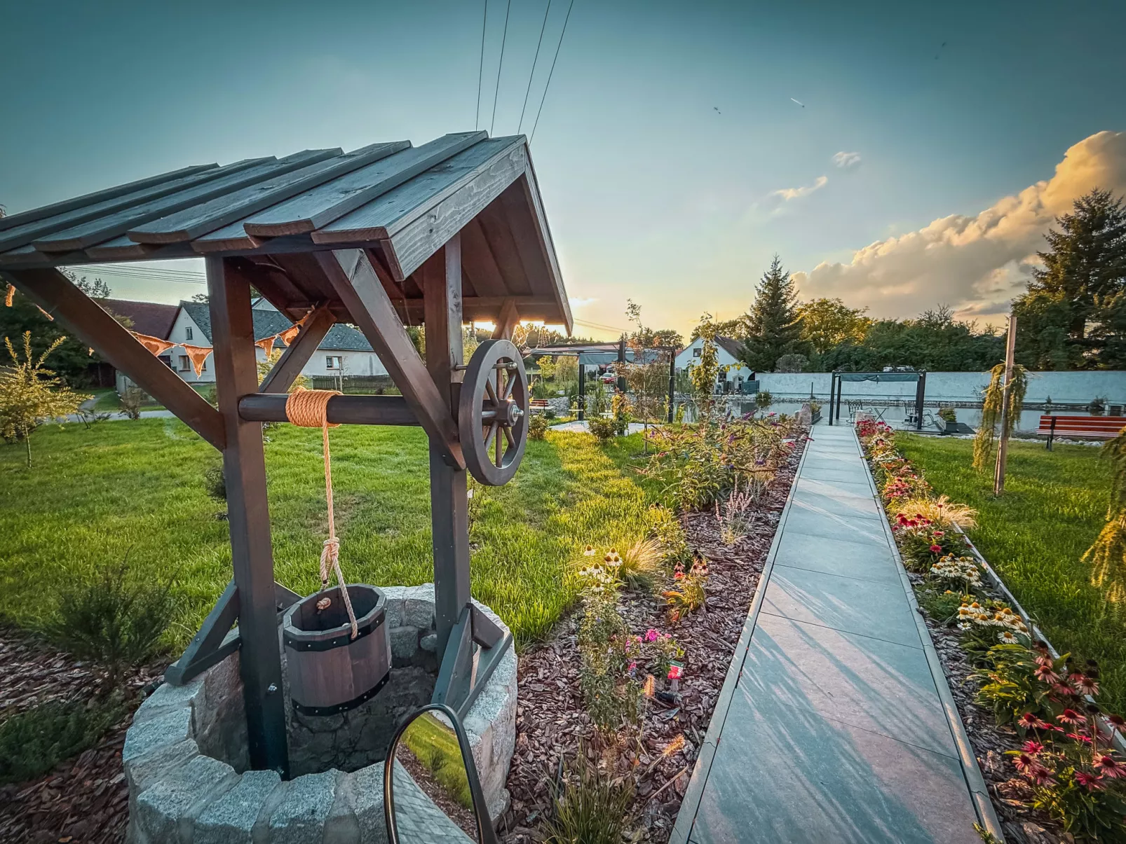 Party & Friends Villa-Draußen