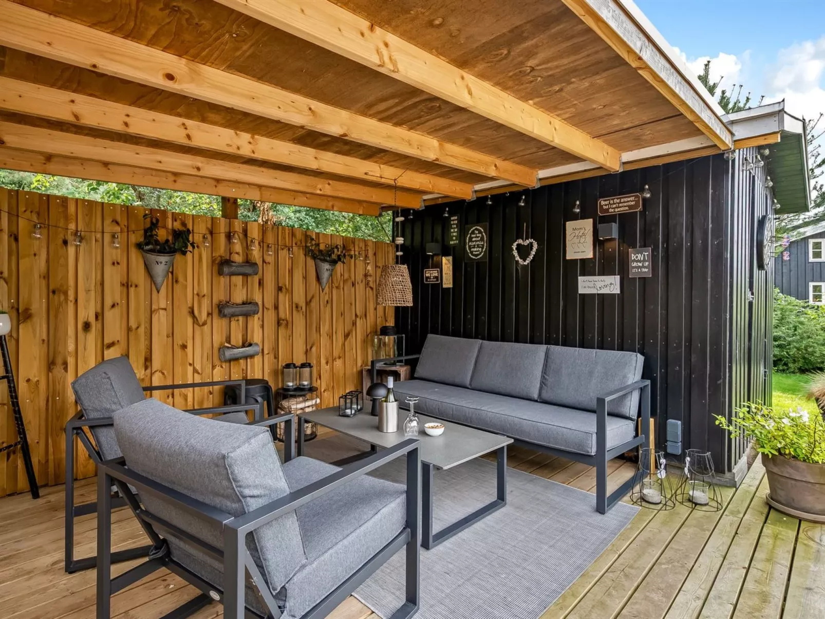 "Mieka" - 500m from the sea-Outside